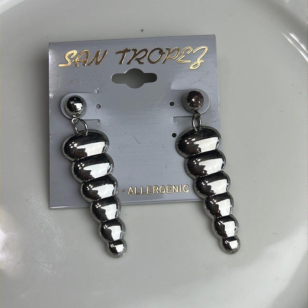 Vintage San Tropez Silver Tone Shell Drop Earrings New On Card